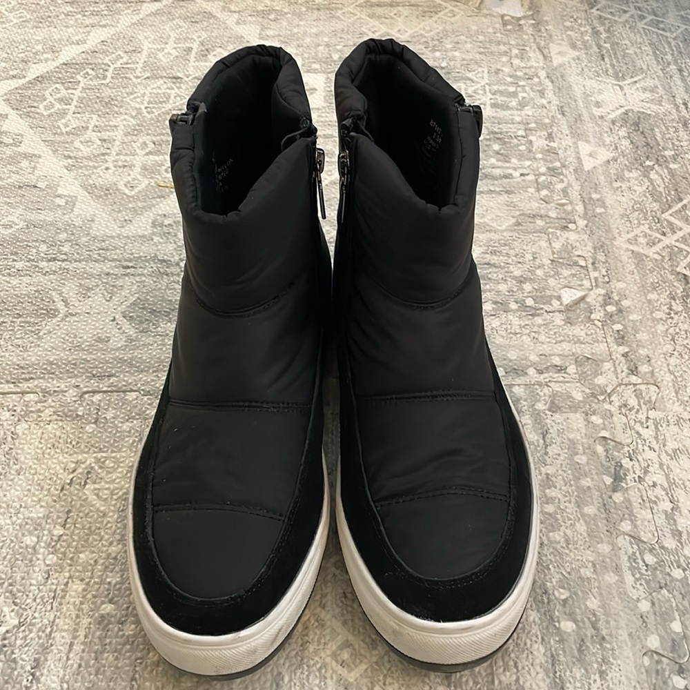 Blondo Waterproof Winter Booties